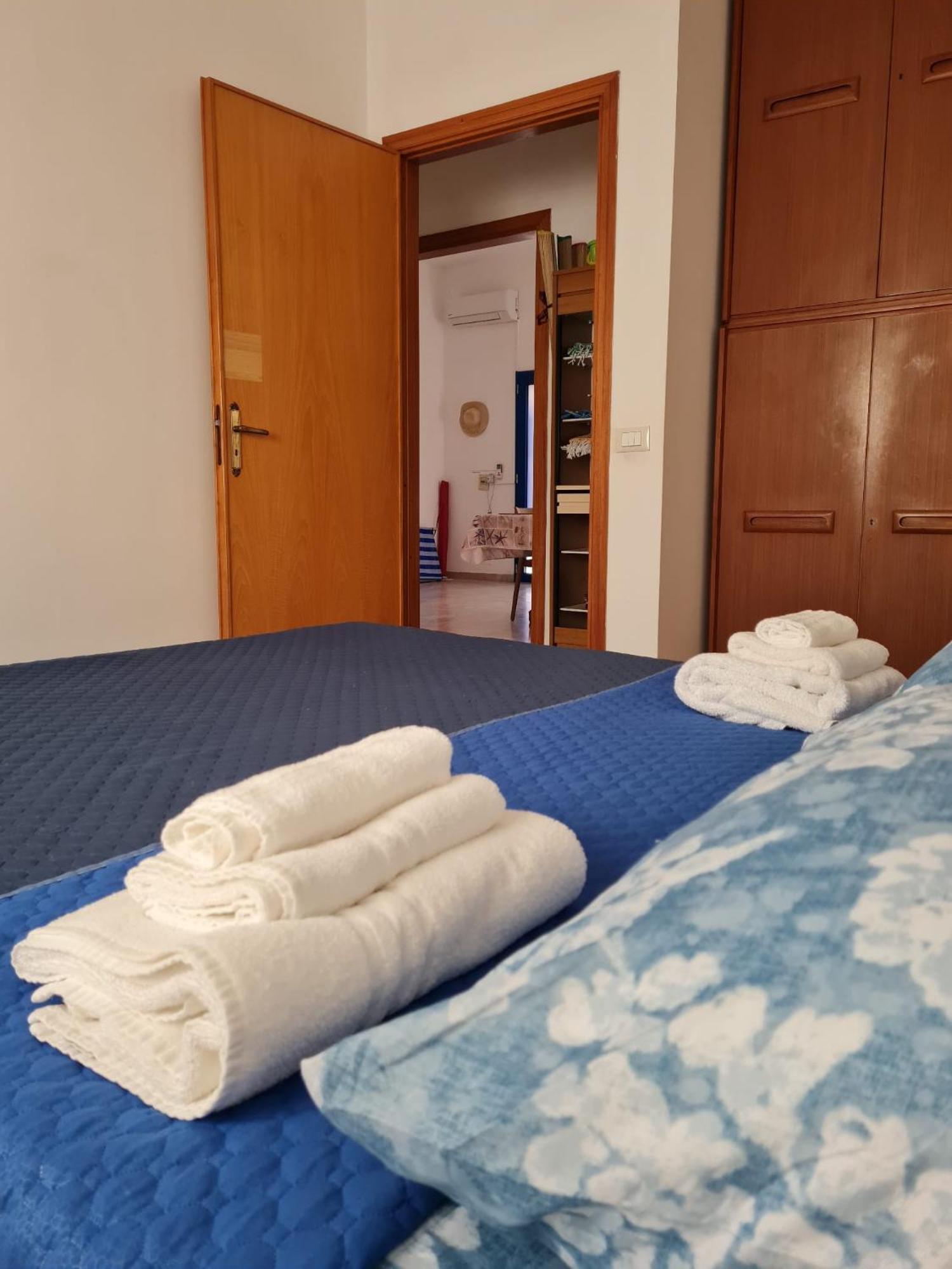 A Casa Di Rosa,Fronte Spiaggia, Piscina,Parcheggio Трапани Екстериор снимка